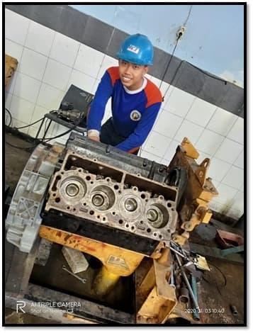 CAT 3208 V8 ENGINE OVERHAUL Image 1
